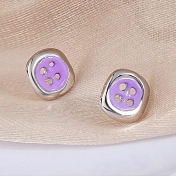 “Cute as a Button” Silver Dipped Purple Enamel Rounded Square Art Deco Earrings - Picture 3 of 6
